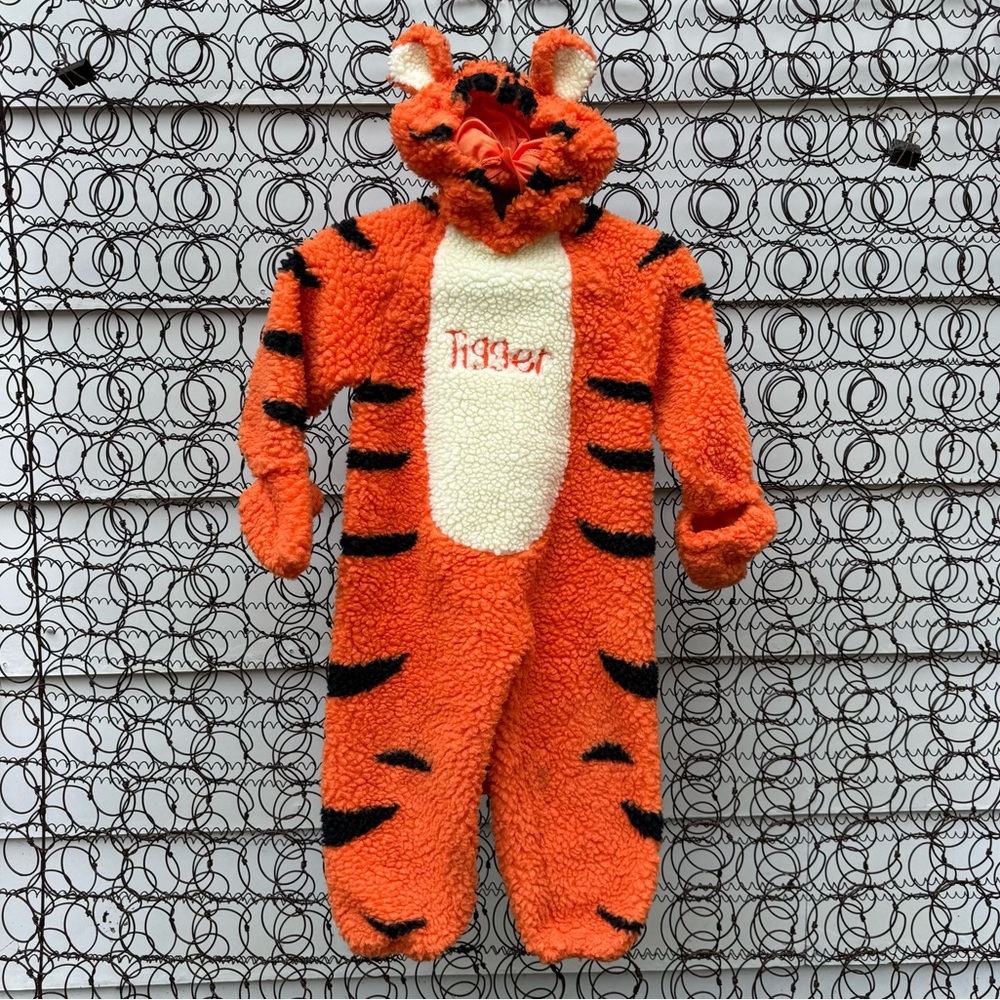 Disney Sherpa heavy weight fleece 1 piece Tigger Halloween costume TALKING 2-4T